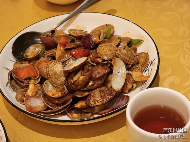 推荐一家藏在三里屯角落里的粤式菜馆——狮子山下