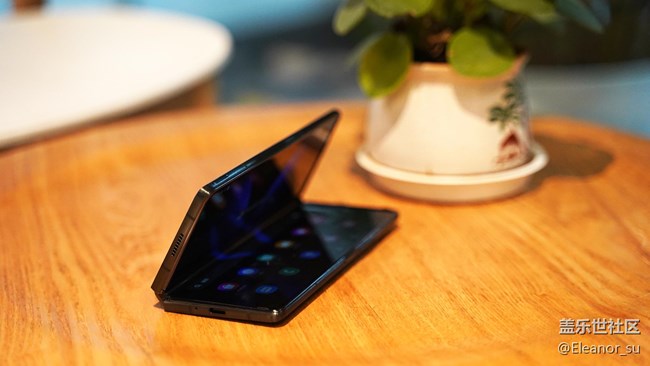 Galaxy Z Fold2 5G One UI 3.1: 为用户带来更好的使用体验