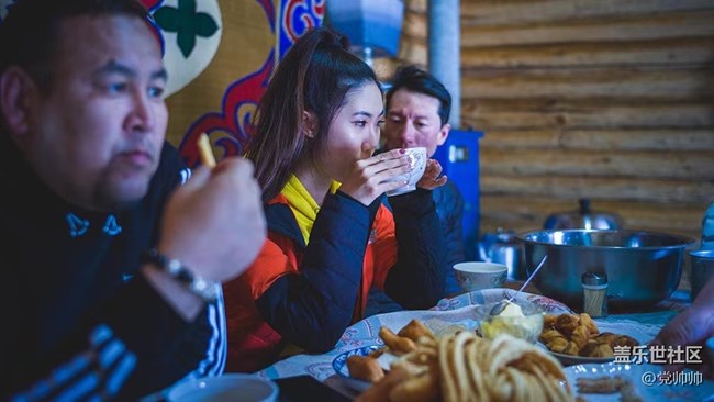 新疆探寻雪源之旅VLOG 美丽峰村落的慢生活