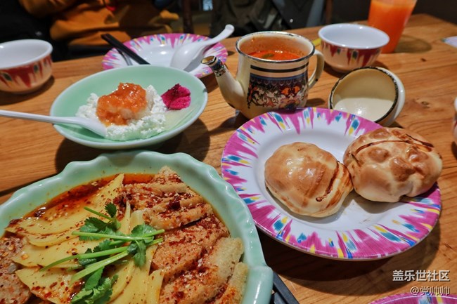 新疆探寻雪源之旅Vlog 回程中的这些极品美食你们值得拥有！