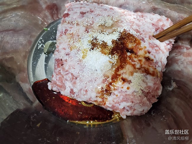 【初夏家常菜】+端午节必备的笋干四季豆包子提前献上