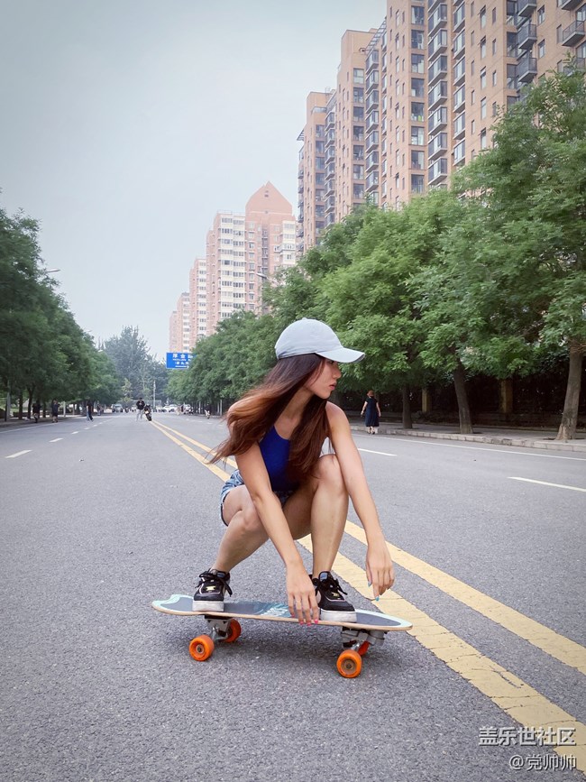 陆地冲浪板初体验—滑雪人的夏季辅助练习