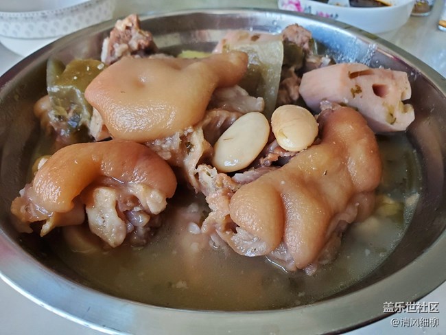 【暑期美食分享】+白芸豆炖猪手