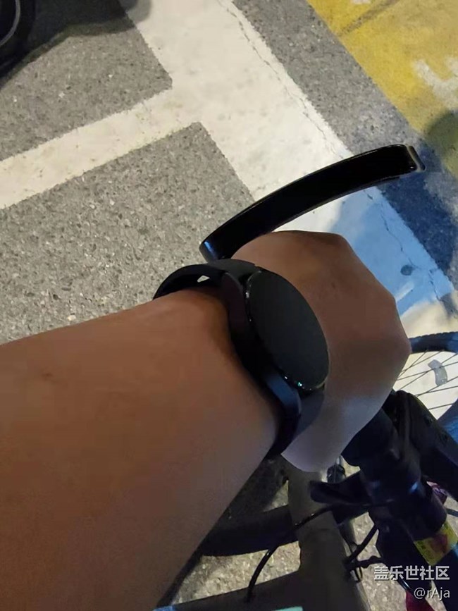 watch4带了第二天，lte几乎无意义。