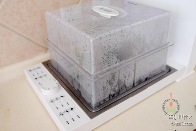 秋天就馋南瓜这种吃法，加牛奶蒸一蒸，出锅连渣都不剩！真香