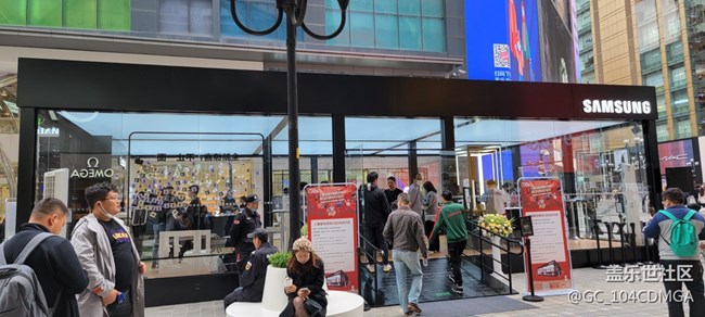 Galaxy Z&W系列空降山城 打卡解放碑10.22活动记录 Galaxy Z&W系列空降山城 打卡解放碑10.22活动记录