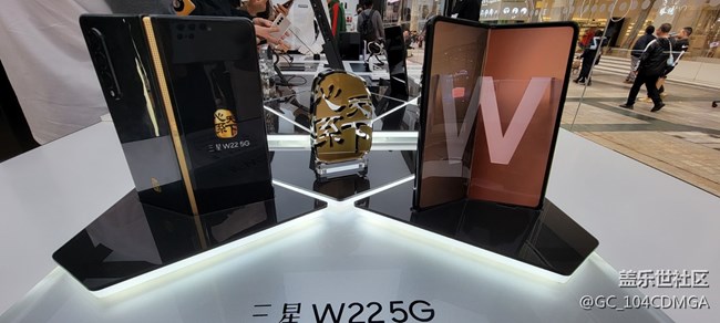 Galaxy Z&W系列空降山城 打卡解放碑10.22活动记录 Galaxy Z&W系列空降山城 打卡解放碑10.22活动记录