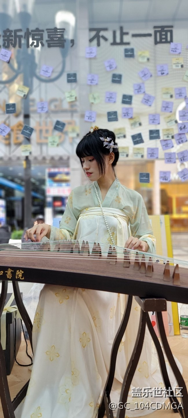 Galaxy Z&W系列空降山城 打卡解放碑10.22活动记录 Galaxy Z&W系列空降山城 打卡解放碑10.22活动记录