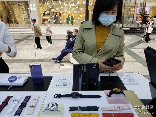 #三星快闪店打卡+心系天下W22&Galaxy Z系列的Fold和Flip#