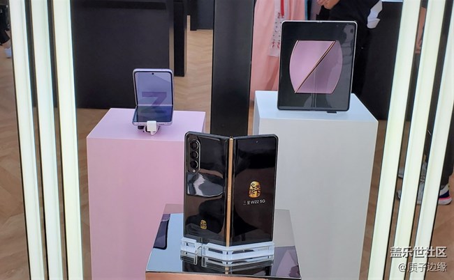 【重庆星部落】三星解放碑快闪店打卡--全新惊喜   不止一面