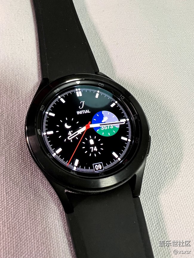【Galaxy Watch4系列星粉体验团】+科技复古Watch4亮点在此！