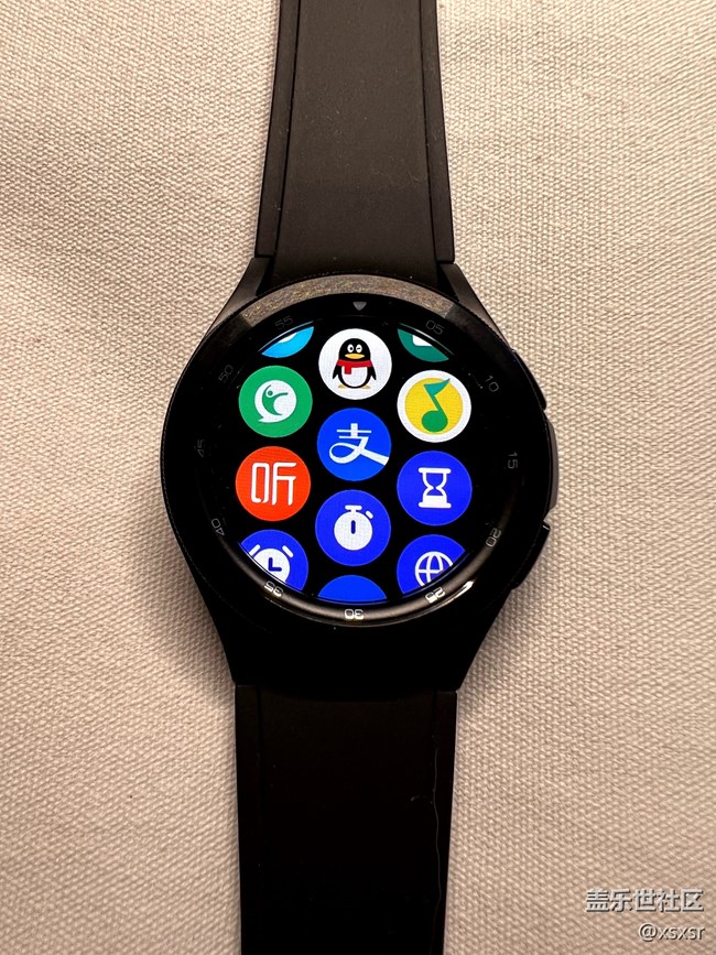 【Galaxy Watch4系列星粉体验团】+科技复古Watch4亮点在此！