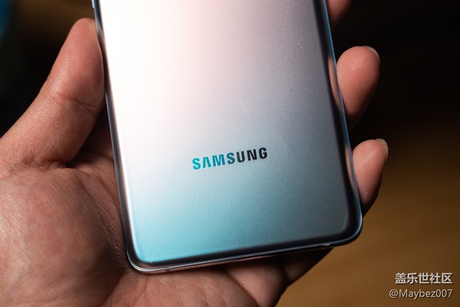 Galaxy S21 Ultra 的质感真不错