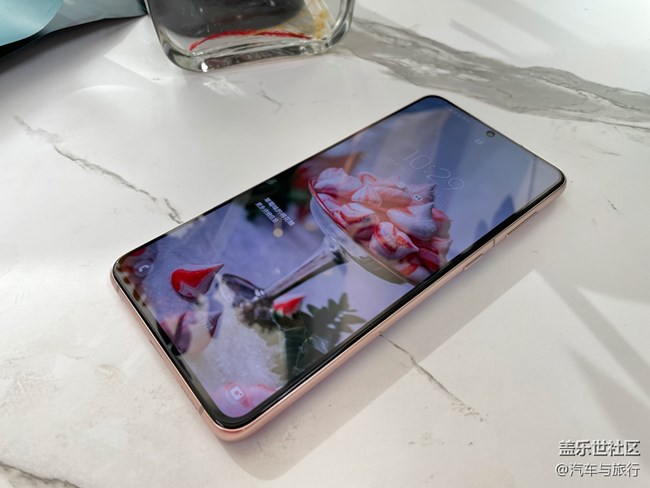 追韩剧，发现用的是乔妹同款手机-三星s21+ 呀！～