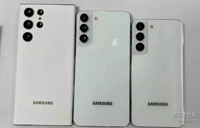 三星首款25W无线充电器:或与Galaxy S22系列一同发布 三星首款25W无线充电器:或与Galaxy S22系列一同发布