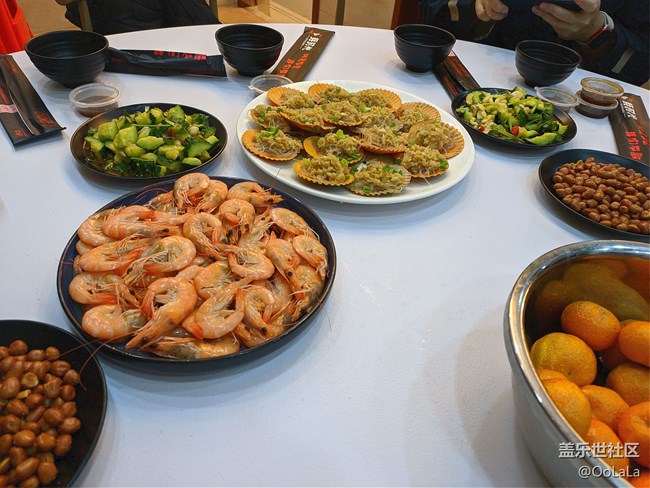 12月19日年终聚会活动，吃饱喝足来年再战！