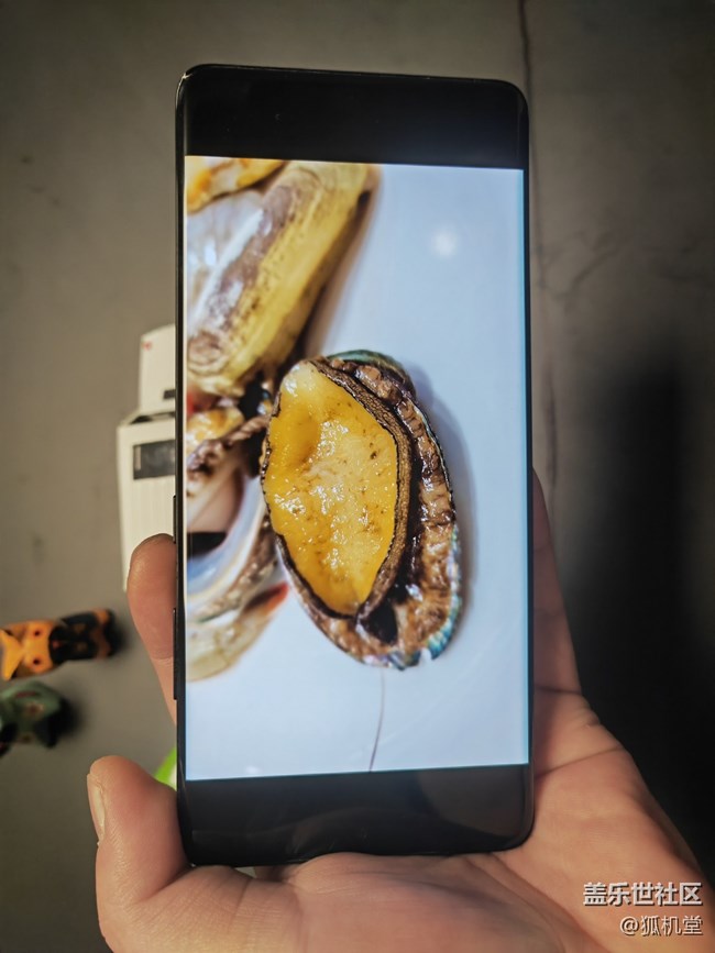 三星galaxy s21 ultra#的屏幕真不错，显示细腻，久看不累