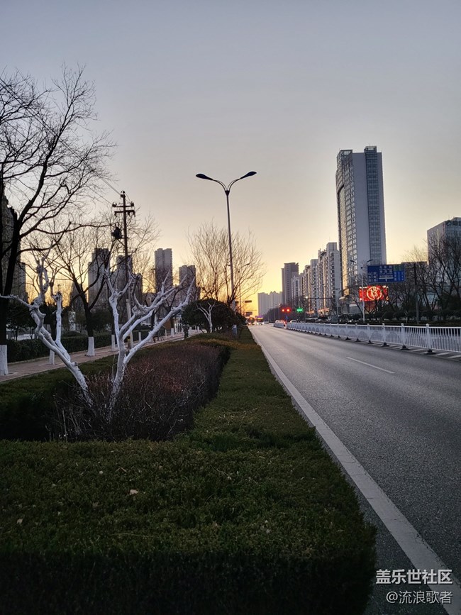 【Galaxy Z系列手机星粉体验团】指间方寸之间的曼妙