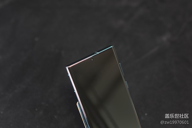开年机皇 三星Galaxy S22系列手机上手评测