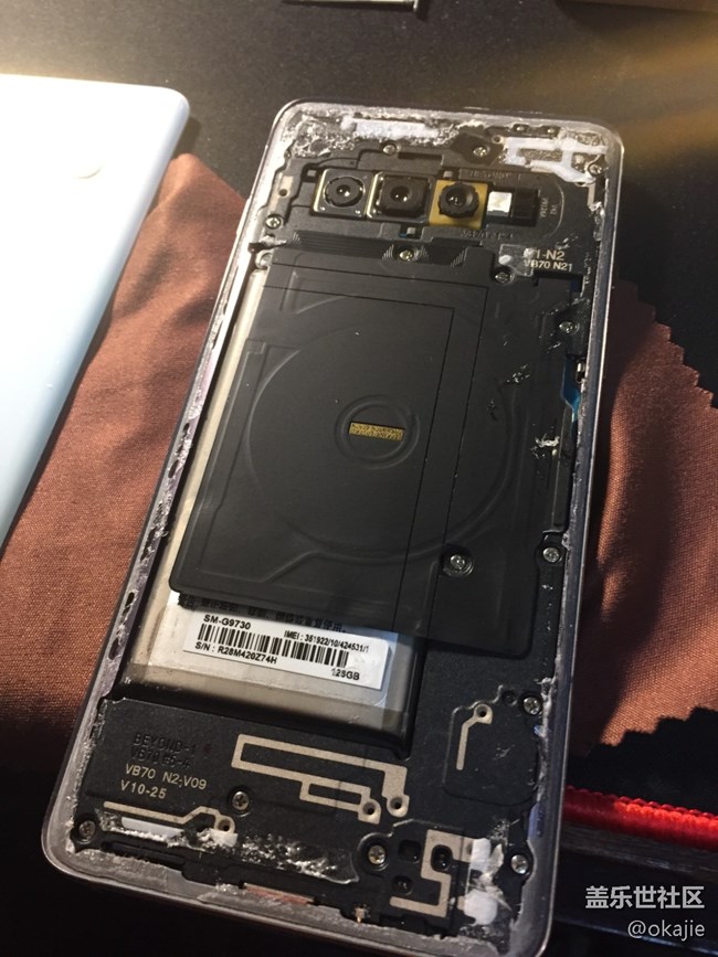 s10港版黑自行更换后盖
