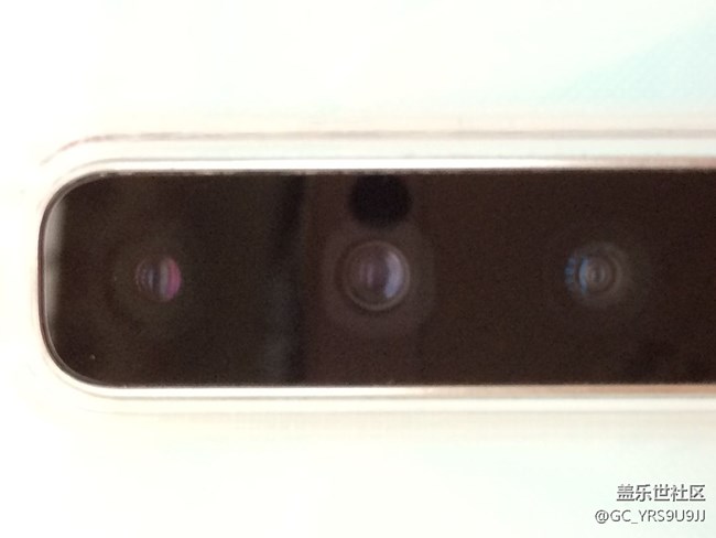 关于s10+升级ui4.0之后，相机两倍以上对焦出现模糊的问题。