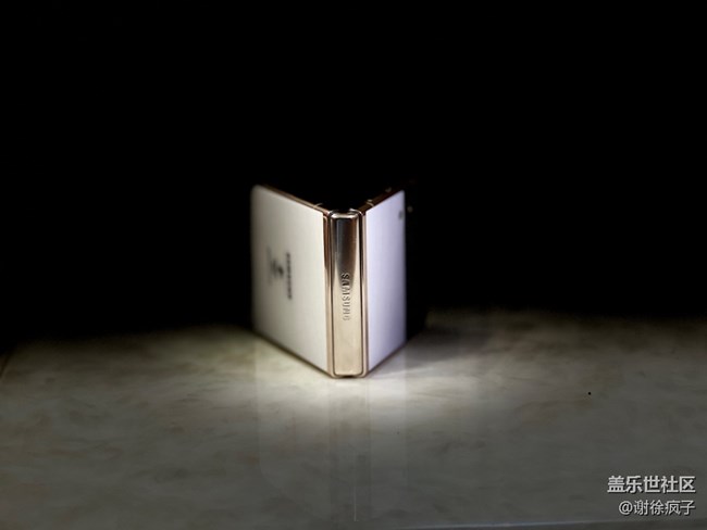 Zflip3 拍照嘎嘎香