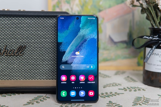 三星S21 FE屏幕表现如何？