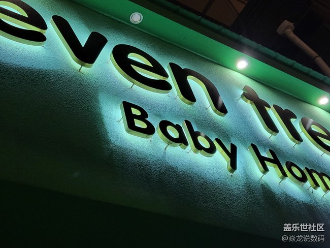 日常记录生活，你们喜欢用相机or手机？