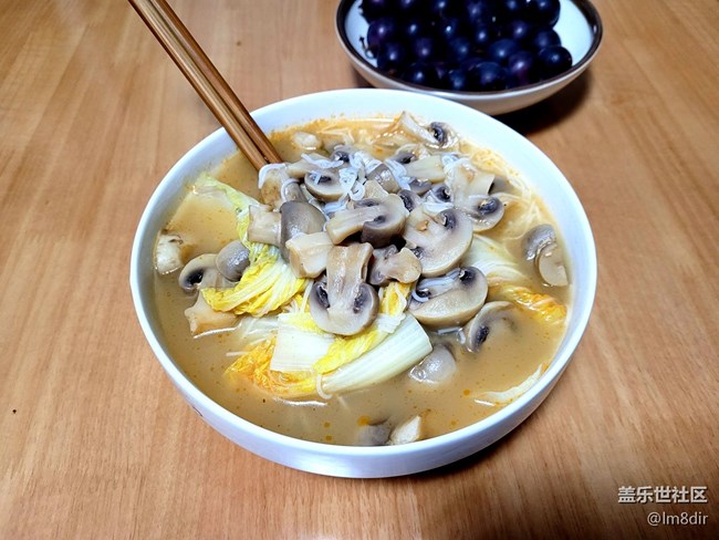 【美食诱惑】+疫情宅家吃的家常饭菜和非家常蛋糕