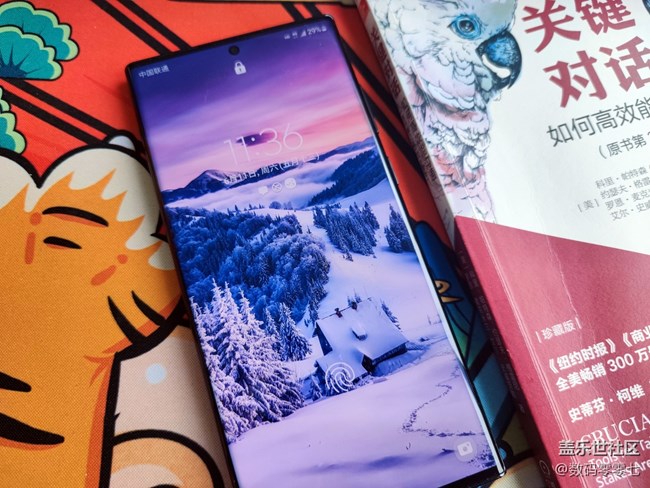 上手三星 Galaxy S22 Ultra，这颜值和配置不愧是安卓机皇