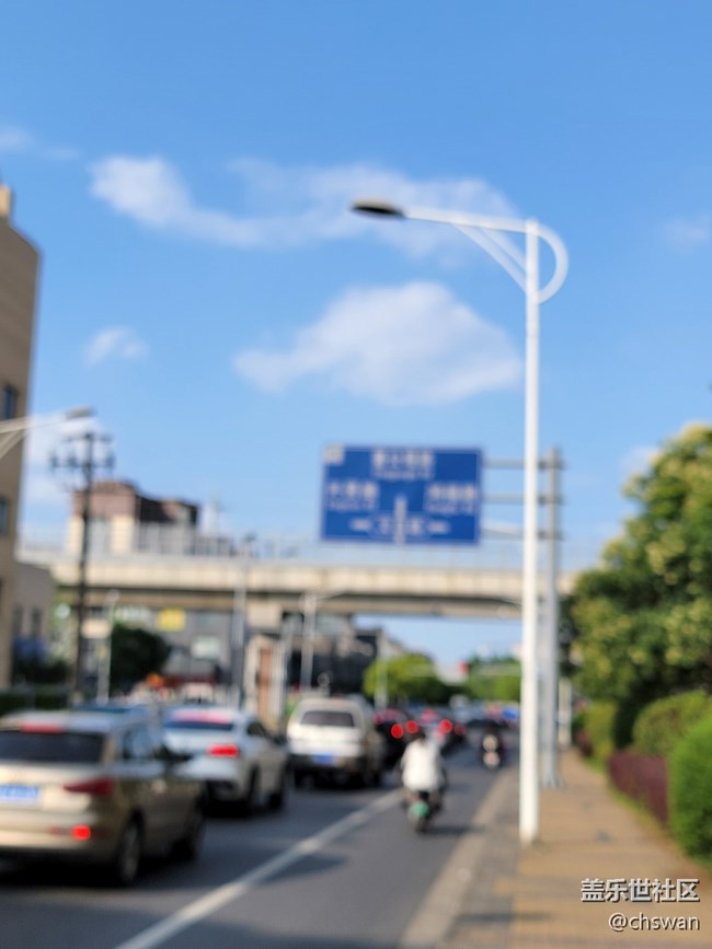 S21 Ultra 主摄无法对焦，拍摄的照片是模糊的