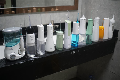 冲牙器到底好不好？资深个护讲解三大伤牙危害