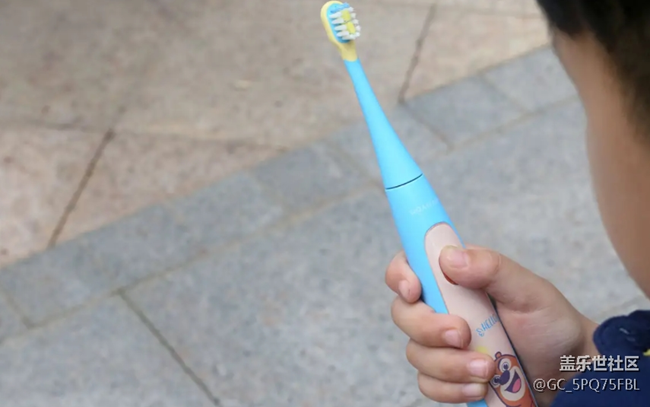 孩子使用电动牙刷的弊端有哪些？7大禁忌须知