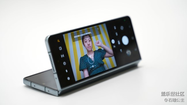 生活高效追求者商务利器 三星Galaxy Z Fold4评测
