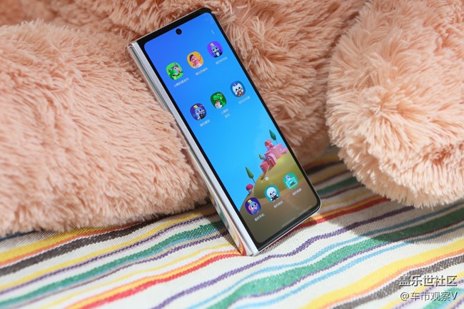 Samsung Kids有专门适合给小孩子玩的app