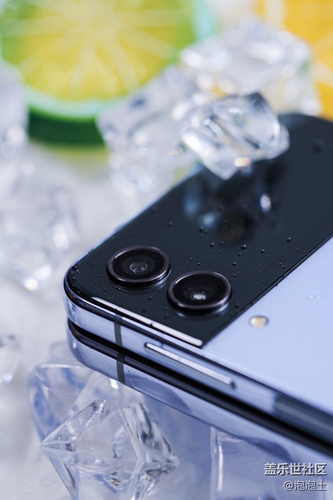 兼具时尚魅力与强劲性能:三星Galaxy Z Flip4