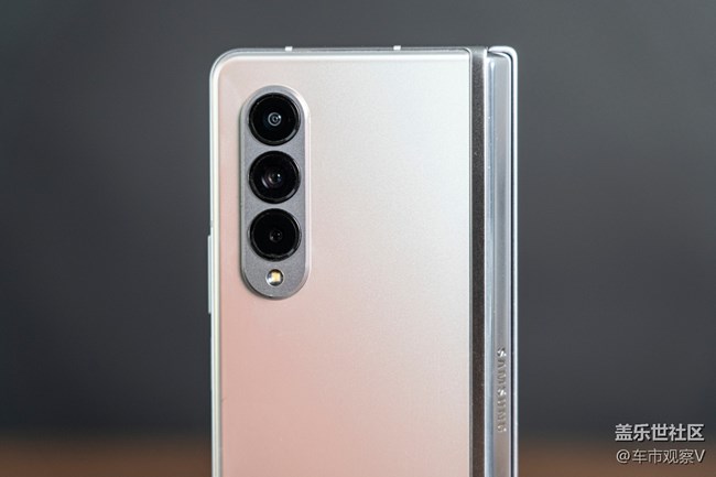 用三星Z Fold3慢动作拍摄的画面，视觉感妥妥的