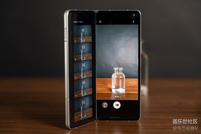 用三星Z Fold3慢动作拍摄的画面，视觉感妥妥的