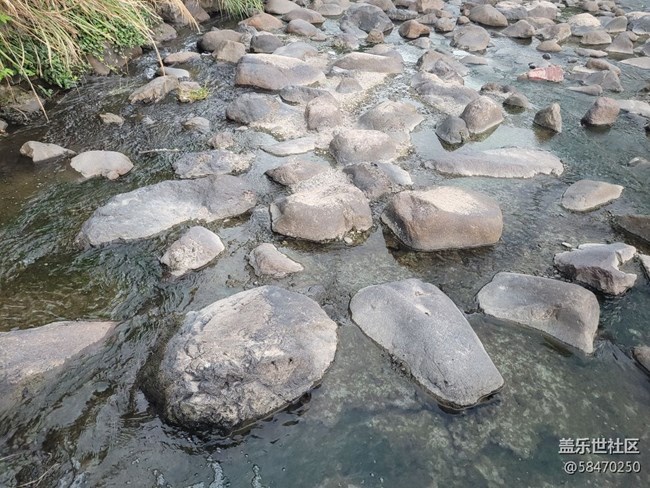 #视角——小河流水