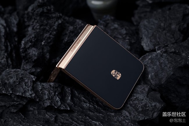 三星W23｜W23 Flip:匠心工艺 尊贵体验