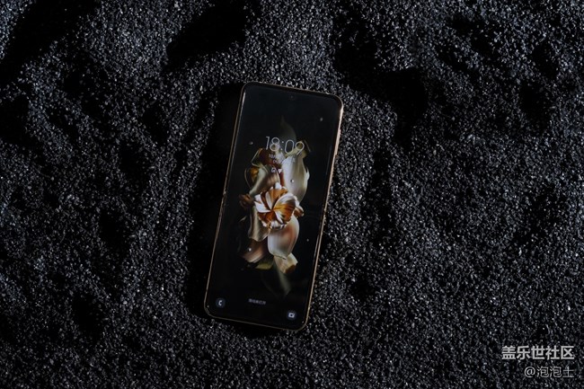 三星W23｜W23 Flip:匠心工艺 尊贵体验