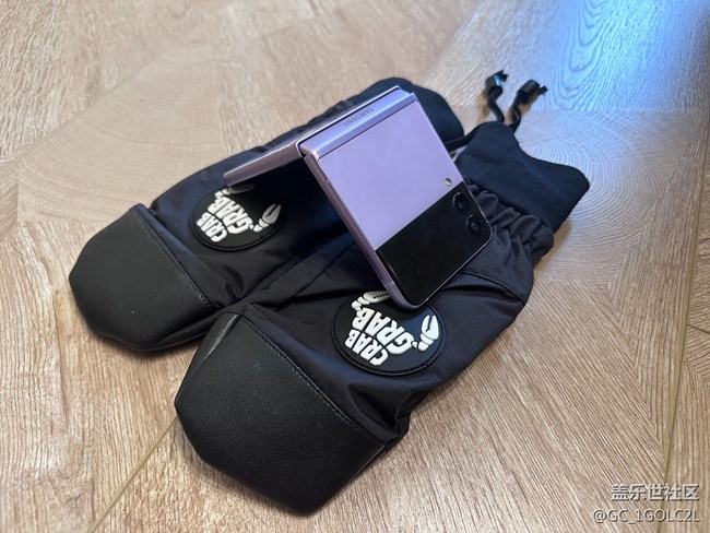 【我的三星手机搭配】Z FLIP3+滑雪手套