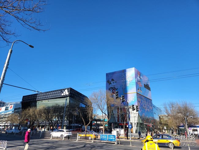 拍照对比：iPhone 14 Plus VS Galaxy S22+