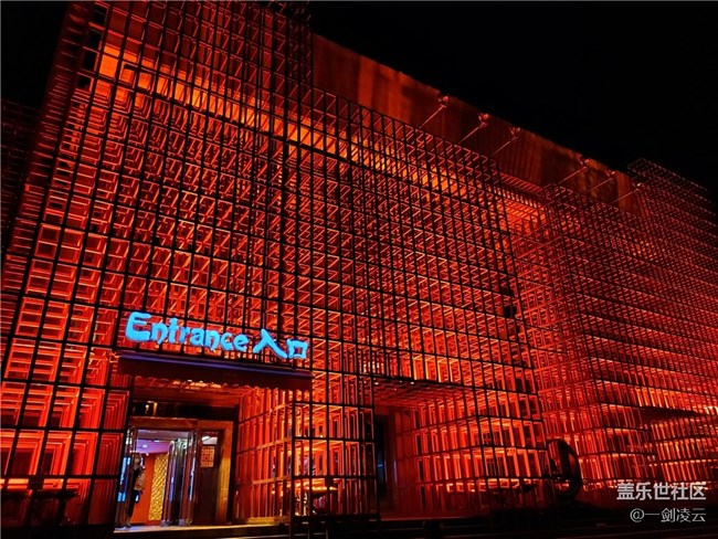 【打卡精彩生活】今天天气好呀适合看话剧