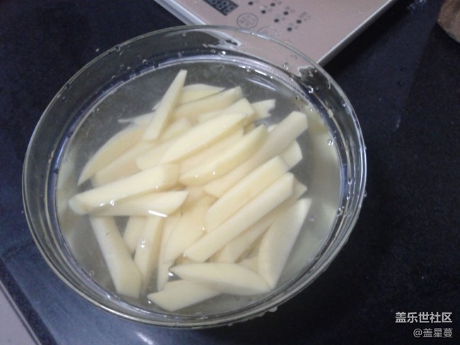 【打卡精彩生活】用空气炸锅自制薯条