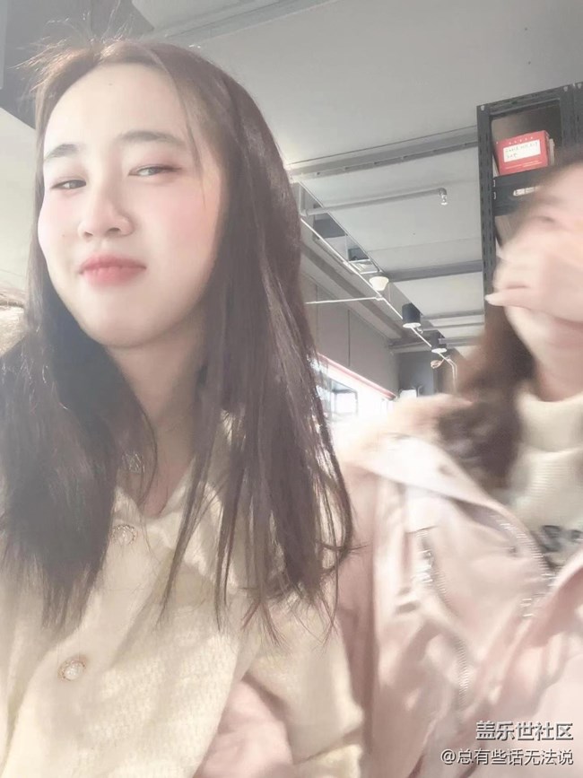 和闺蜜一起品鉴三星W23