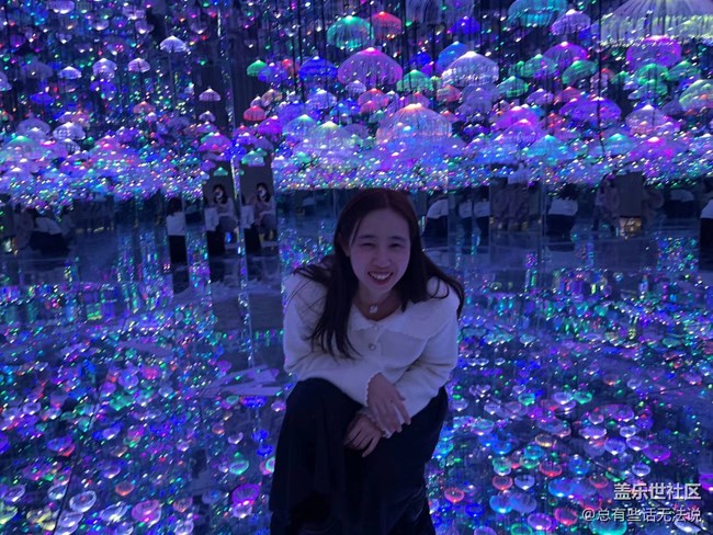 和闺蜜一起品鉴三星W23