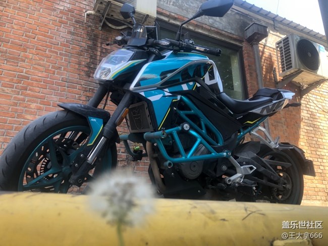 【生活边角料】+刷洗机车
