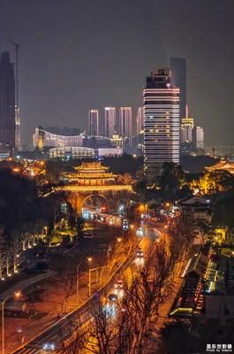 橘色的夜