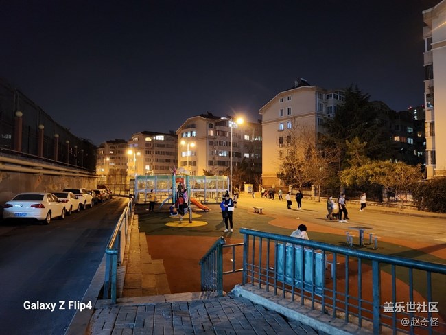 三星小折叠的夜景表现不错